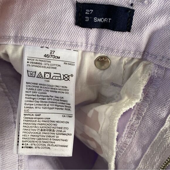 GAP Women’s Raw Hem 3” Denim Shorts - Picture 4 of 4